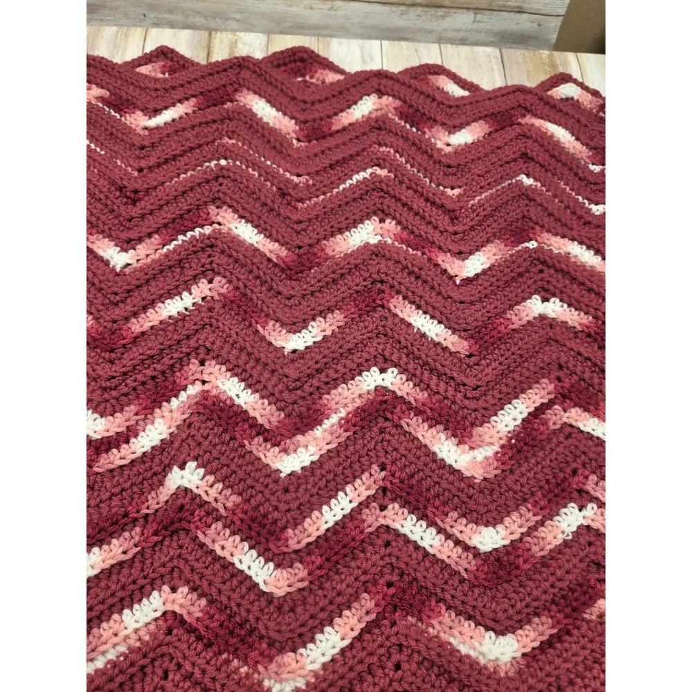 Handmade Crochet Chevron Ripple Blanket Burgundy‎ Rose Cream 36x44 Throw